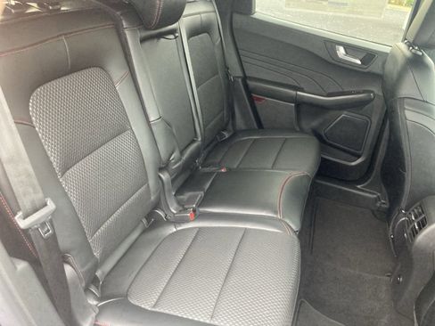 Used 2024 Ford Escape ST-Line Select w/ Tech Pack #2 image 31