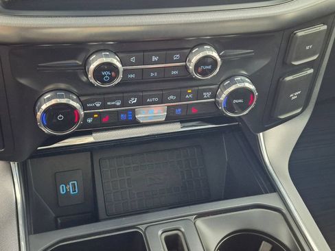 Used 2022 Ford F150 Platinum w/ Equipment Group 701A High AWD/4WD image 22