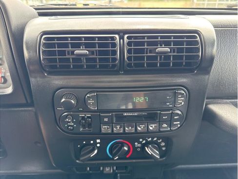 Used 2003 Jeep Wrangler Sport image 13
