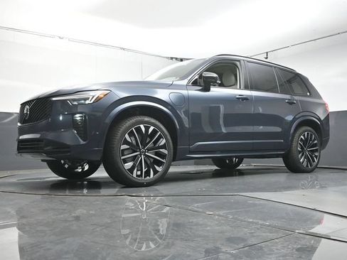 New 2026 Volvo XC90 T8 Ultra w/ Protection Package Premier AWD/4WD image 37