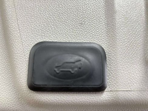 Used 2017 Buick Enclave Convenience image 18