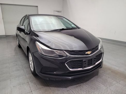 Used 2016 Chevrolet Cruze LT FWD image 14