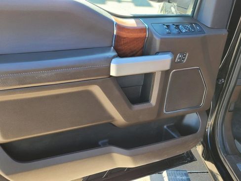 Used 2022 Ford F250 King Ranch w/ FX4 Off-Road Package image 15