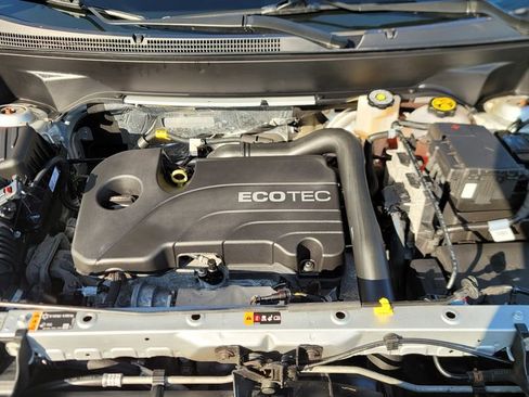 Used 2022 Chevrolet Equinox LT image 17