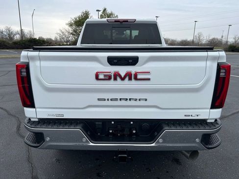 Used 2025 GMC Sierra 2500 SLT w/ SLT Convenience Package image 4