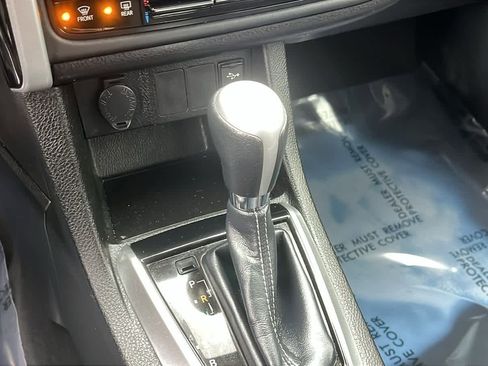 Used 2018 Toyota Corolla LE image 17