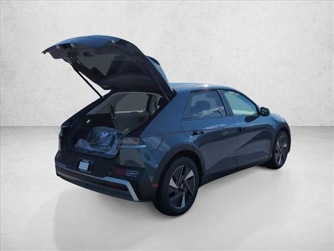 New 2026 Hyundai Ioniq 5 SEL image 2