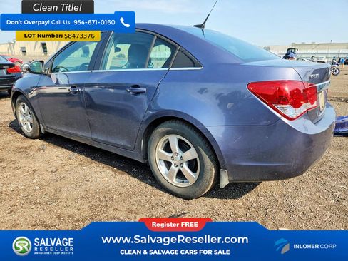Used 2013 Chevrolet Cruze LT w/ Technology Package FWD image 3