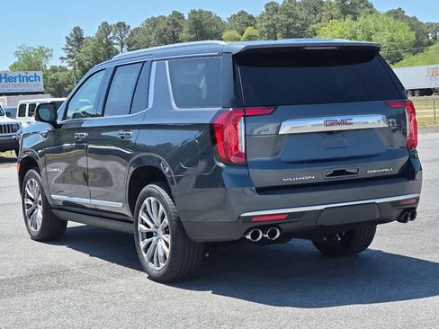 Used 2021 GMC Yukon Denali w/ Denali Premium Package AWD/4WD image 4