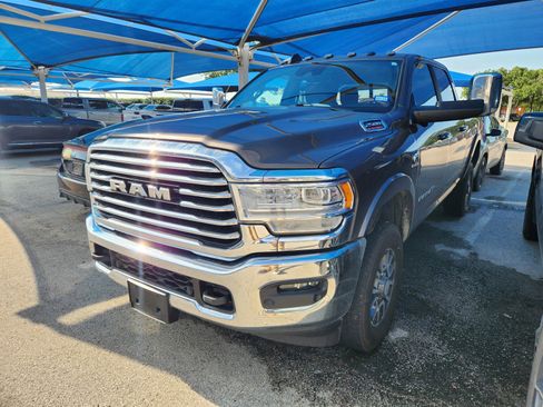 Used 2020 RAM 2500 Limited AWD/4WD image 2