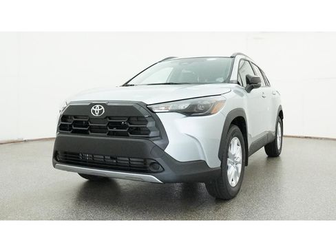 New 2026 Toyota Corolla Cross LE FWD image 18