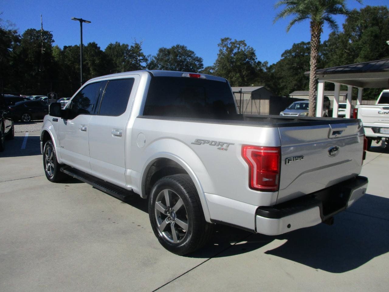 Used 2017 Ford F150 Lariat w/ Equipment Group 502A Luxury AWD/4WD image 29