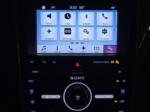 Used 2017 Ford Explorer Platinum image 25