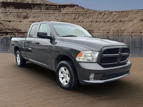 Used 2017 RAM 1500 Express image 3