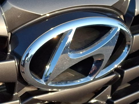 Certified 2024 Hyundai Tucson SE FWD image 30