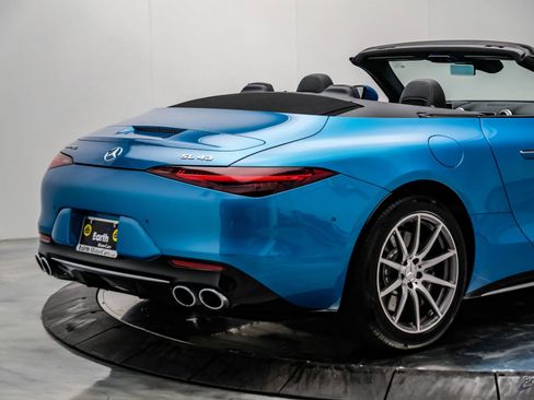 Used 2024 Mercedes-Benz SL 43 AMG image 24