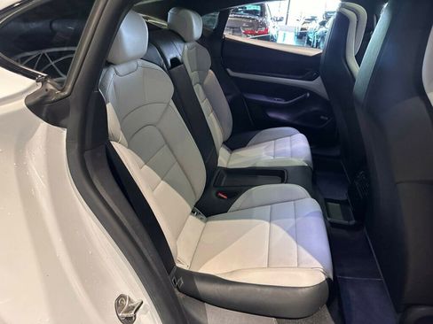 Used 2020 Porsche Taycan 4S image 23