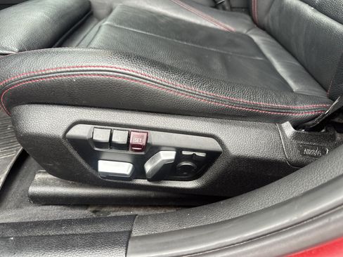 Used 2017 BMW 330i xDrive Sedan AWD/4WD image 12
