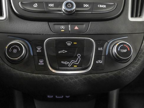 Used 2020 Chevrolet Malibu RS image 30