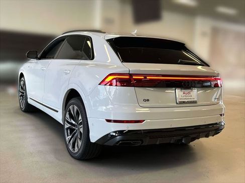 Used 2025 Audi Q8 Premium Plus image 6