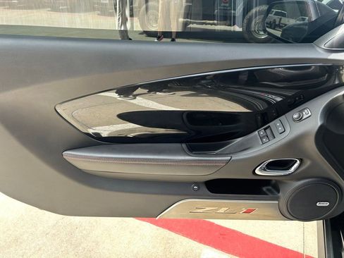 Used 2015 Chevrolet Camaro ZL1 RWD image 18
