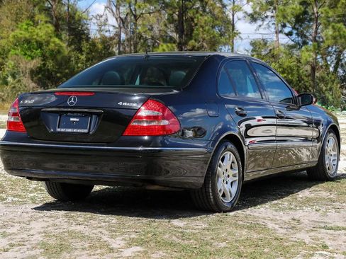 Used 2006 Mercedes-Benz E 350 4MATIC Sedan image 11