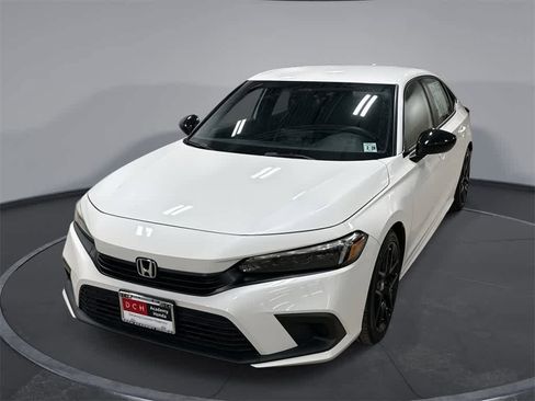 Used 2023 Honda Civic Sport image 1