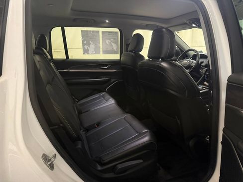 Used 2022 Jeep Grand Cherokee L Limited image 27