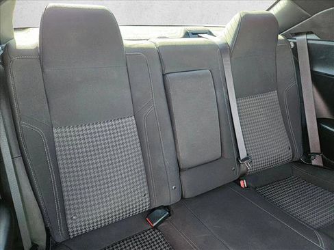 Used 2019 Dodge Challenger SXT RWD image 14