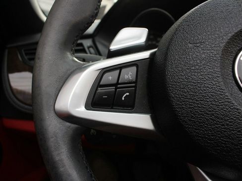 Used 2011 BMW Z4 sDrive35i image 24