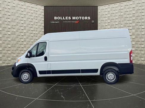 Used 2024 RAM ProMaster 2500 w/ Safety Group image 10