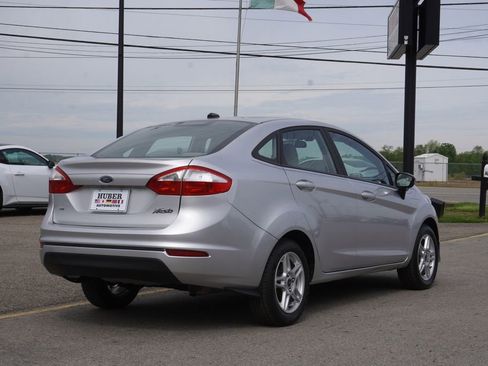 Used 2017 Ford Fiesta SE FWD image 7
