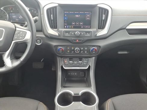 Used 2021 GMC Terrain SLE w/ Driver Convenience Package FWD image 29