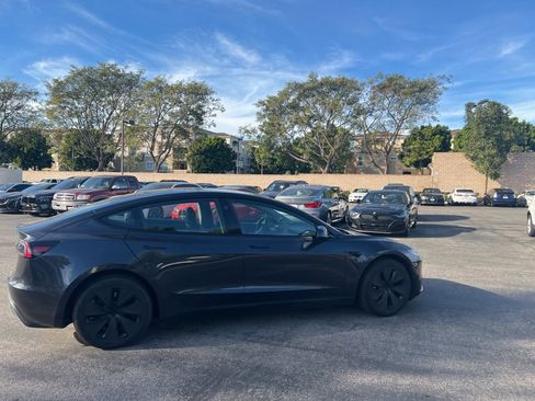 Used 2025 Tesla Model 3 Long Range image 3