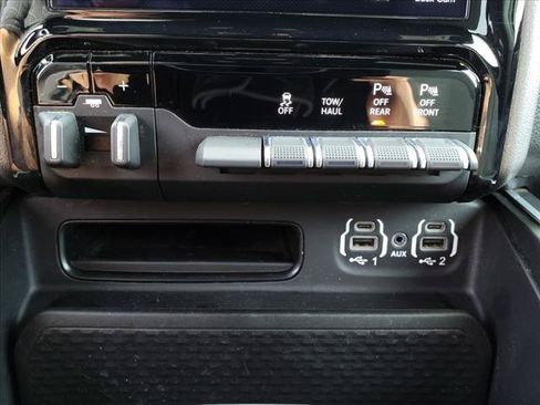 Certified 2021 RAM 1500 Big Horn AWD/4WD image 13