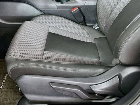 Used 2024 Subaru Outback AWD/4WD image 21