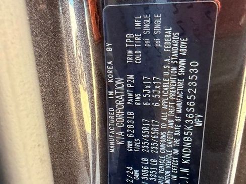 Certified 2025 Kia Carnival LXS image 27