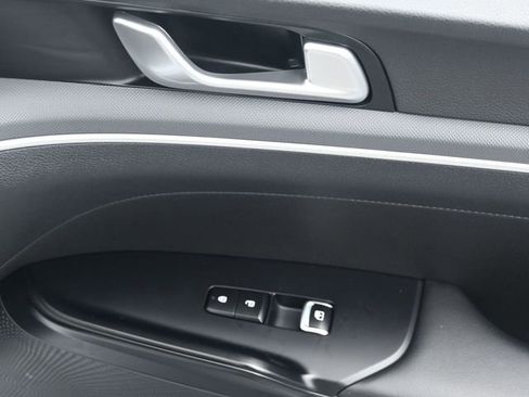 Used 2023 Kia K5 GT-Line image 19