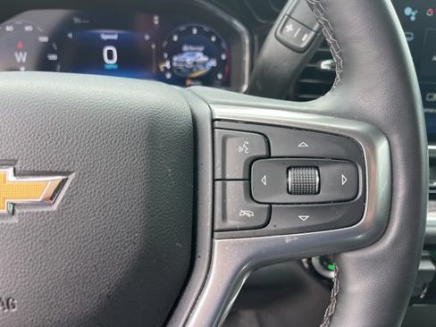 Used 2025 Chevrolet Silverado 2500 LTZ w/ LTZ Convenience Package AWD/4WD image 25