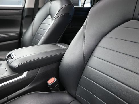 Used 2023 Toyota Highlander XLE image 14