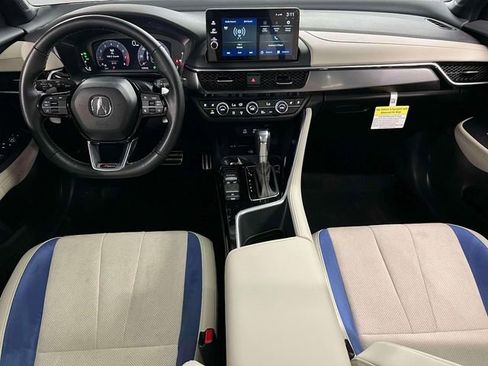 Used 2025 Acura ADX A-Spec image 10