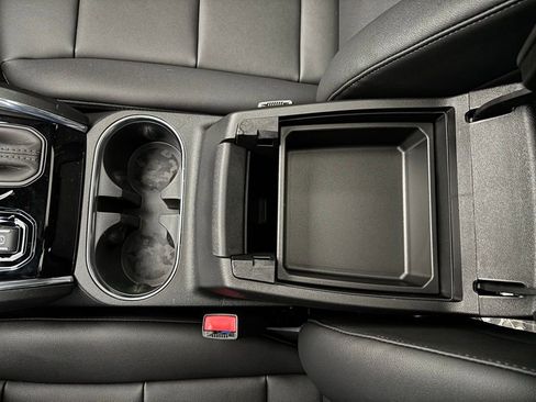 New 2026 GMC Canyon Elevation w/ Convenience Package image 29