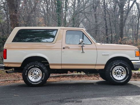 Used 1990 Ford Bronco AWD/4WD image 9