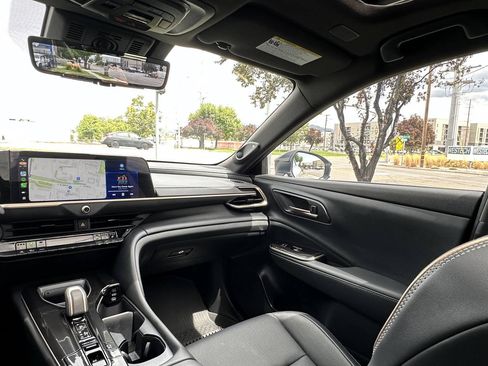 Used 2025 Toyota Crown Signia w/ Advanced Technology Package AWD/4WD image 33