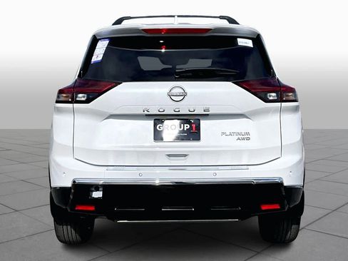 New 2026 Nissan Rogue Platinum image 4
