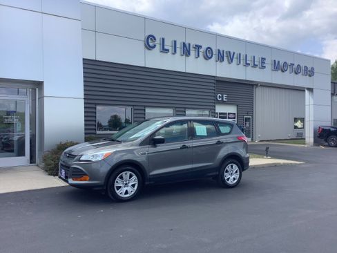 Used 2014 Ford Escape S FWD image 1