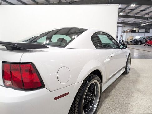 Used 2004 Ford Mustang Mach 1 RWD image 3