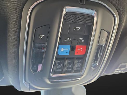 New 2025 Jeep Grand Cherokee L Limited w/ Luxury Tech Group II image 29