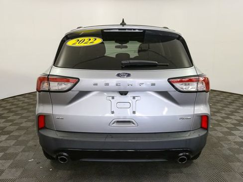 Used 2022 Ford Escape SE w/ SE Sport Appearance Package AWD/4WD image 8