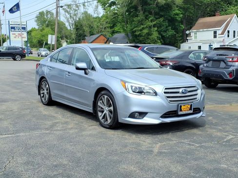 Used 2016 Subaru Legacy 2.5i Limited AWD/4WD image 3